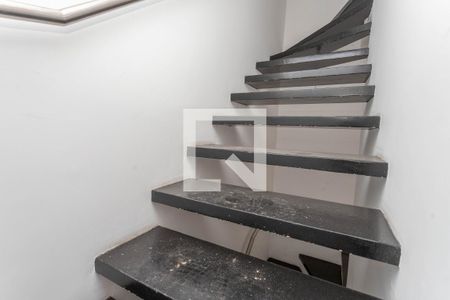 Escada de casa de condomínio à venda com 3 quartos, 220m² em Centro, Diadema