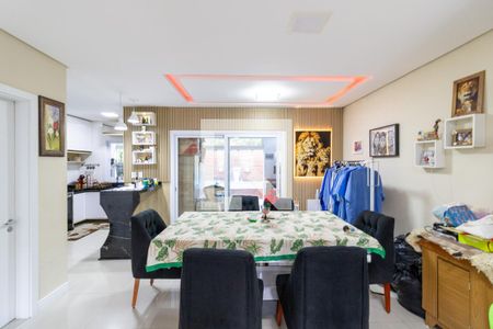 Sala de casa de condomínio para alugar com 3 quartos, 170m² em Chapéu do Sol, Porto Alegre