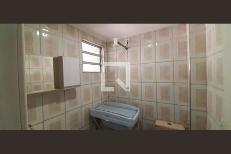 Banheiro Social de casa à venda com 3 quartos, 150m² em Metalúrgicos, Osasco