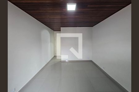 Suíte de casa para alugar com 3 quartos, 160m² em Parque Santo Antonio, Guarulhos