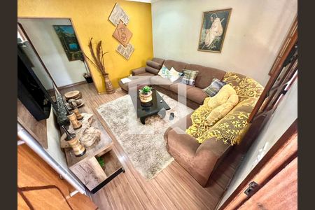 Sala de casa para alugar com 4 quartos, 180m² em Maria Helena, Belo Horizonte