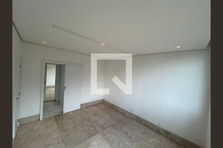 Quarto 3 de casa de condomínio para alugar com 4 quartos, 700m² em Jardim Serrano, Nova Lima