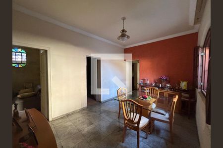 Casa à venda com 4 quartos, 215m² em Caiçaras, Belo Horizonte