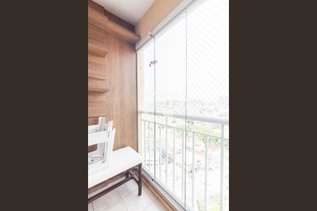 Sacada de apartamento para alugar com 3 quartos, 65m² em Santo Antônio, Osasco