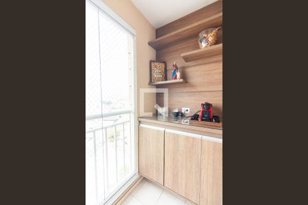 Sacada de apartamento para alugar com 3 quartos, 65m² em Santo Antônio, Osasco