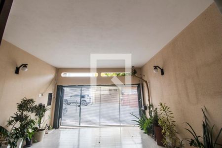 Vista da Sala de casa à venda com 4 quartos, 202m² em Jardim Tupanci, Barueri