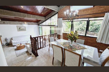 Casa de Condomínio à venda com 3 quartos, 245m² em Vila Suzana, São Paulo