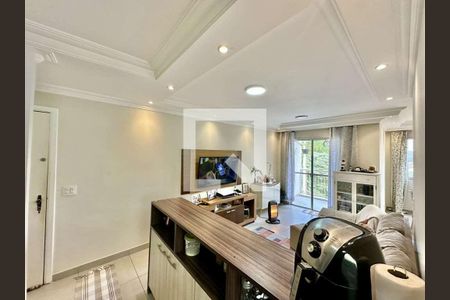 Sala de kitnet/studio para alugar com 2 quartos, 64m² em Jardim Monte Santo, Cotia