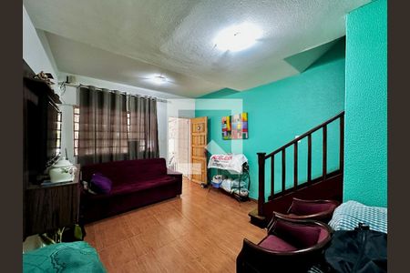 Sala de casa para alugar com 2 quartos, 81m² em Vila Cordeiro, São Paulo