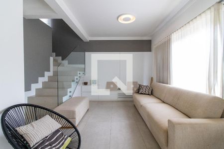 Sala de casa de condomínio à venda com 4 quartos, 194m² em Bairro das Palmeiras, Campinas