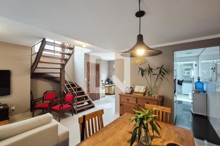 Sala de casa de condomínio à venda com 3 quartos, 244m² em Vila Sao Leopoldo, São Bernardo do Campo