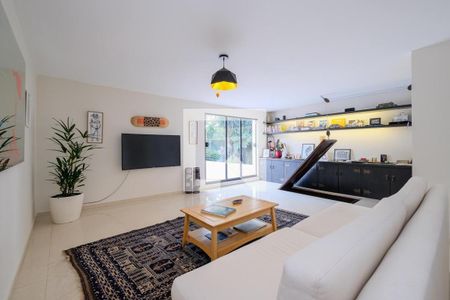 Sala de casa à venda com 4 quartos, 399m² em Jardim Guedala, São Paulo