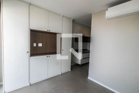 Sala/Quarto de apartamento para alugar com 1 quarto, 29m² em Caminho das Árvores, Salvador