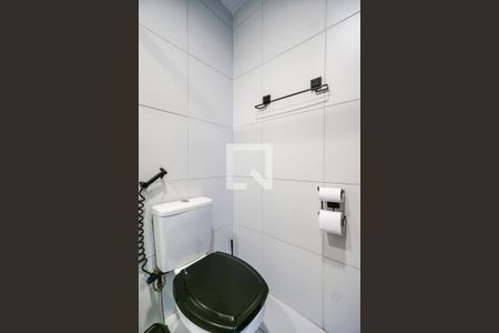 Banheiro de kitnet/studio à venda com 1 quarto, 28m² em Vila Esperança, São Paulo