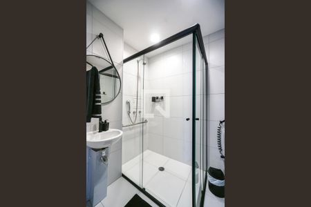 Banheiro de kitnet/studio à venda com 1 quarto, 28m² em Vila Esperança, São Paulo