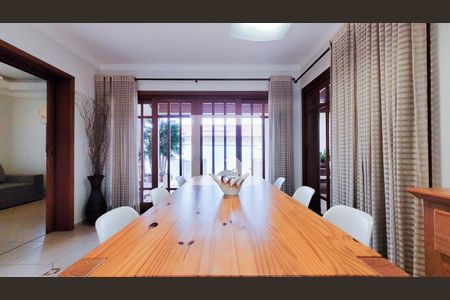 Sala de Jantar de casa de condomínio à venda com 3 quartos, 250m² em Chácara São Rafael, Campinas