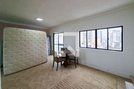 Sala de apartamento para alugar com 4 quartos, 158m² em Canto do Forte, Praia Grande