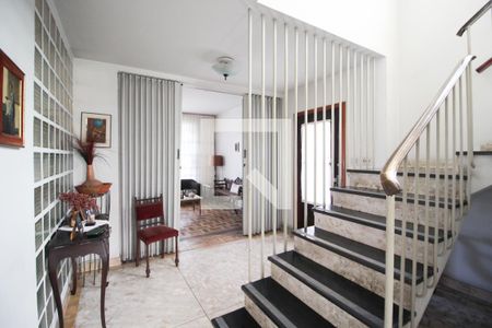 Corredor de casa à venda com 4 quartos, 270m² em Vila Nova Conceição, São Paulo