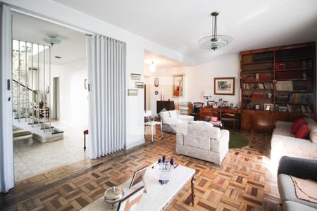 Sala de casa à venda com 4 quartos, 270m² em Vila Nova Conceição, São Paulo