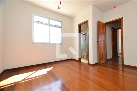 Suite de apartamento à venda com 2 quartos, 68m² em Fernão Dias, Belo Horizonte