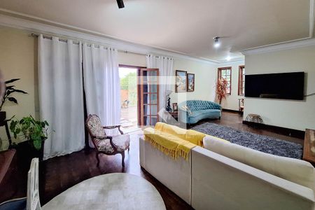 Sala de casa para alugar com 5 quartos, 375m² em Piratininga, Niterói