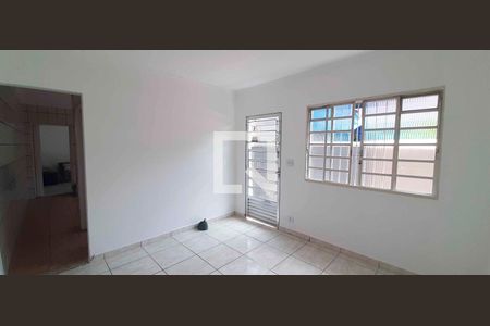Sala de casa para alugar com 2 quartos, 90m² em Ayrosa, Osasco