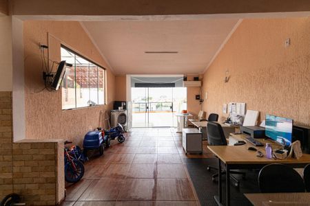 Escritório de casa à venda com 3 quartos, 240m² em Vila Pierina, São Paulo