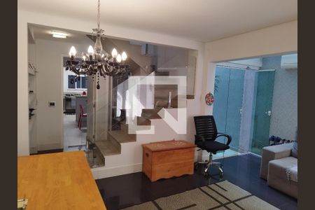 Sala de casa para alugar com 3 quartos, 250m² em Vila Moraes, São Paulo