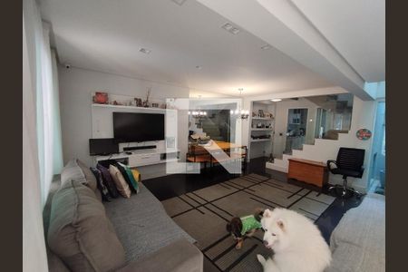 Sala de casa para alugar com 3 quartos, 250m² em Vila Moraes, São Paulo