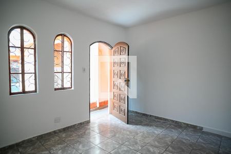 Sala de casa para alugar com 2 quartos, 75m² em Jardim Climax, São Paulo