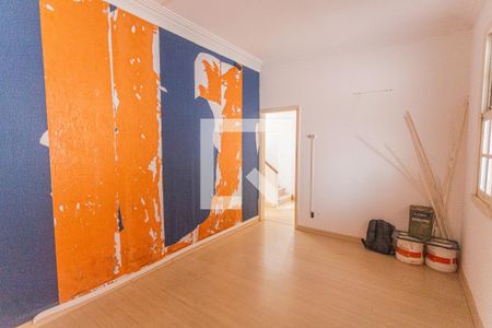 Sala 2 de casa para alugar com 6 quartos, 280m² em São Pedro, Belo Horizonte