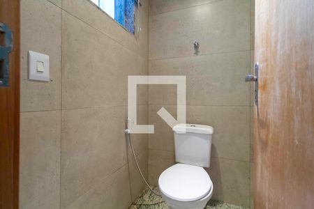 Lavabo de casa à venda com 3 quartos, 105m² em Santa Terezinha, Belo Horizonte
