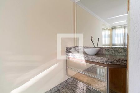 Lavabo de casa à venda com 3 quartos, 105m² em Santa Terezinha, Belo Horizonte