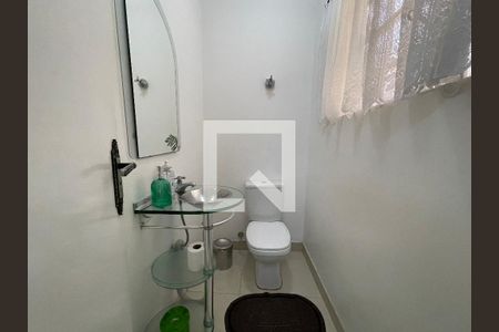 Lavabo de casa à venda com 3 quartos, 250m² em Rio Pequeno, São Paulo