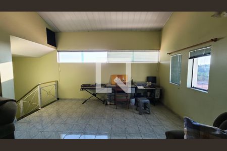 Sala de TV de casa à venda com 3 quartos, 372m² em Jardim Sao Vicente, Jundiaí