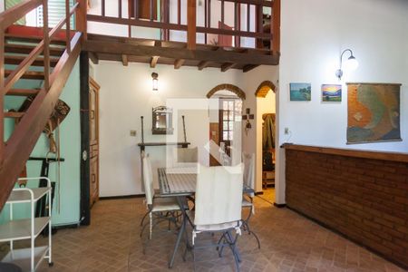 Sala de casa de condomínio à venda com 5 quartos, 326m² em Jardim Petropolis, Nova Lima