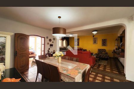 Sala de casa para alugar com 3 quartos, 468m² em Jardim da Fonte, Jundiaí