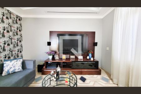 Sala de TV de casa de condomínio para alugar com 5 quartos, 700m² em Parque Xangrilá, Campinas