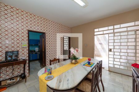 Sala de casa à venda com 8 quartos, 720m² em Gutierrez, Belo Horizonte