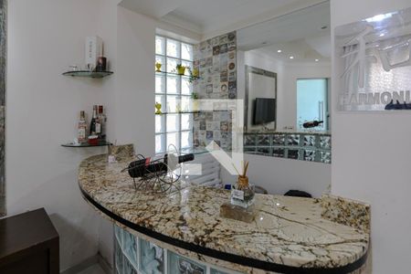 Lavabo de casa para alugar com 4 quartos, 238m² em Jardim Rubi, Mogi das Cruzes