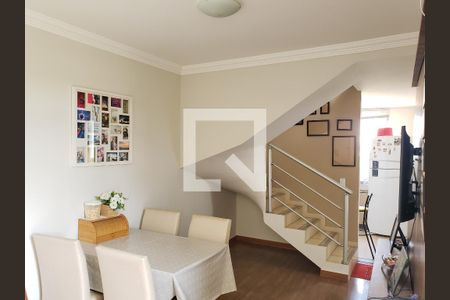 Sala de apartamento à venda com 3 quartos, 110m² em São Gonçalo, Contagem