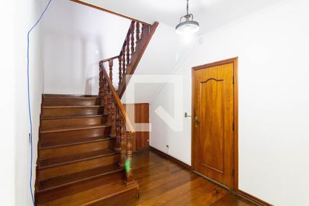 Hall de entrada de casa para alugar com 3 quartos, 300m² em Vila Carolina, São Paulo