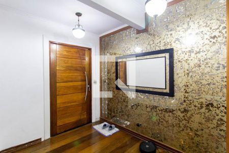 Hall de entrada de casa para alugar com 3 quartos, 300m² em Vila Carolina, São Paulo
