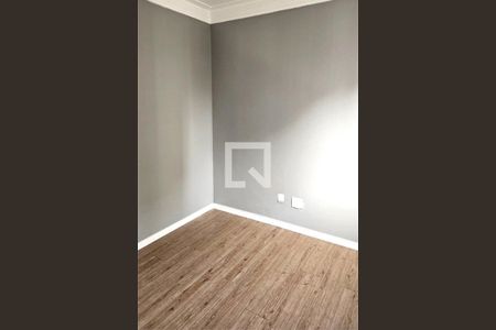 Apartamento à venda com 3 quartos, 75m² em Vila Paulo Silas, São Paulo