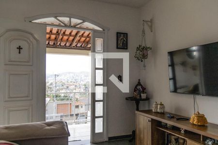 Sala de casa à venda com 3 quartos, 379m² em Nova Gameleira, Belo Horizonte