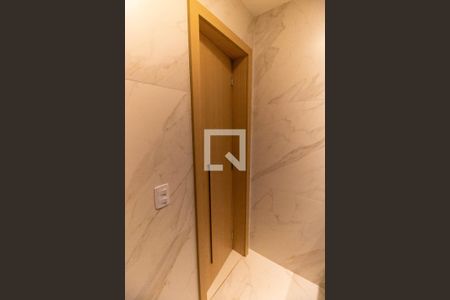 Lavabo de casa de condomínio para alugar com 5 quartos, 400m² em Itaipu, Niterói