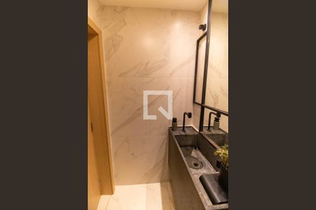 Lavabo de casa de condomínio para alugar com 5 quartos, 400m² em Itaipu, Niterói