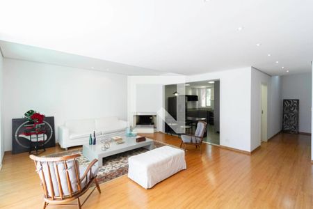 Sala 1 de casa de condomínio para alugar com 3 quartos, 400m² em Vila D’el Rey, Nova Lima