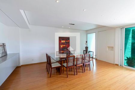 Sala 1 de casa de condomínio para alugar com 3 quartos, 400m² em Vila D’el Rey, Nova Lima