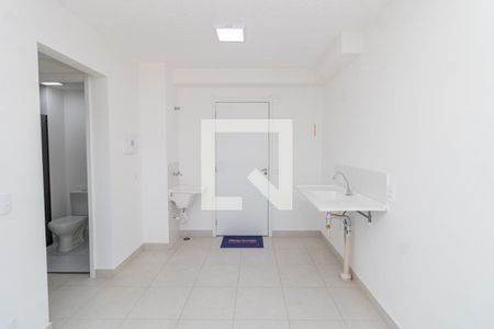 Sala/Cozinha de apartamento para alugar com 2 quartos, 33m² em Vila Maria, São Paulo